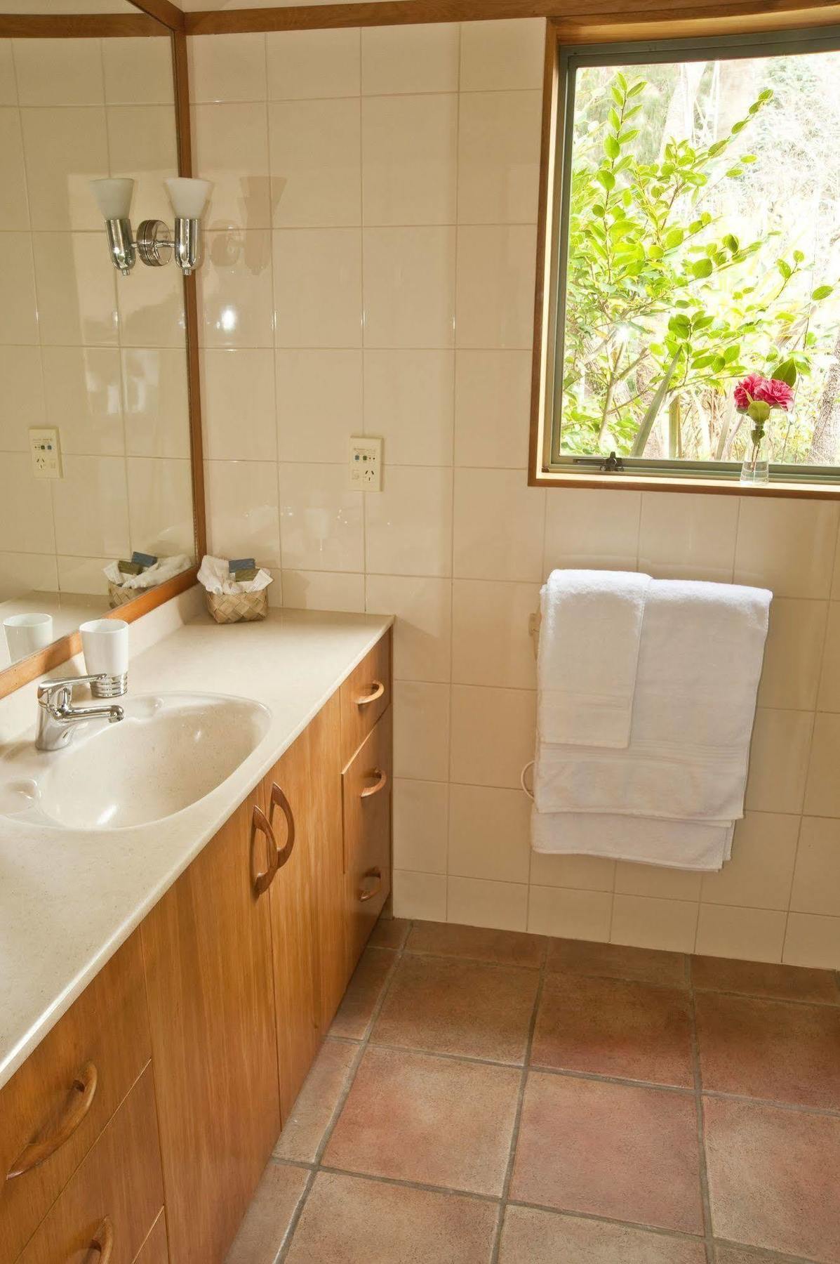 Whakaipo Lodge Таупо Екстериор снимка
